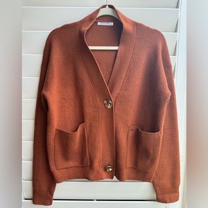 Q2 Collection Women’s Cardigan Sweater Small